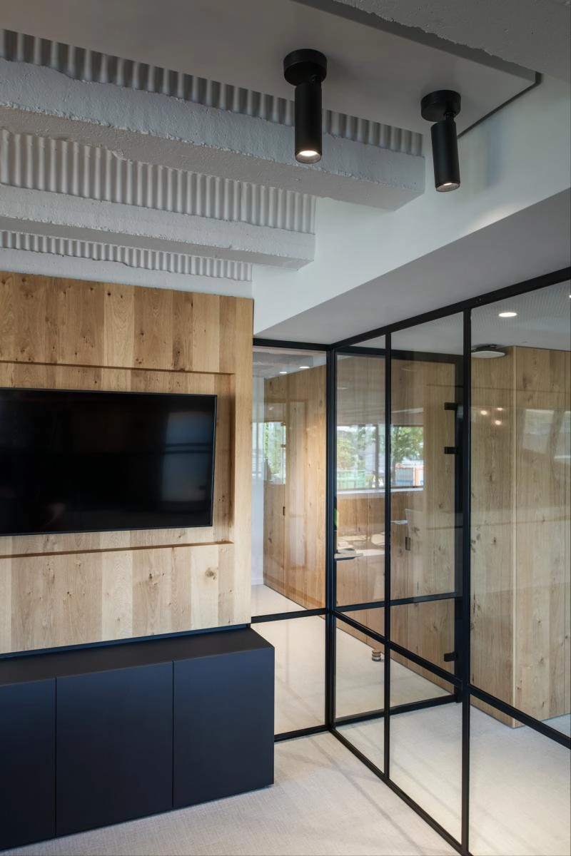 Spot en saillie Numinos S noir 3000K - 36 deg SLV 4024163242578