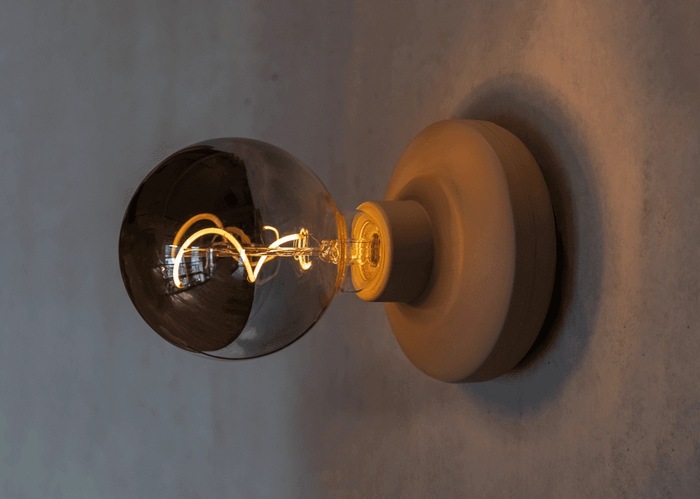 Lampe de table rechargeable Bee Beige smoked Humble 7446023312301