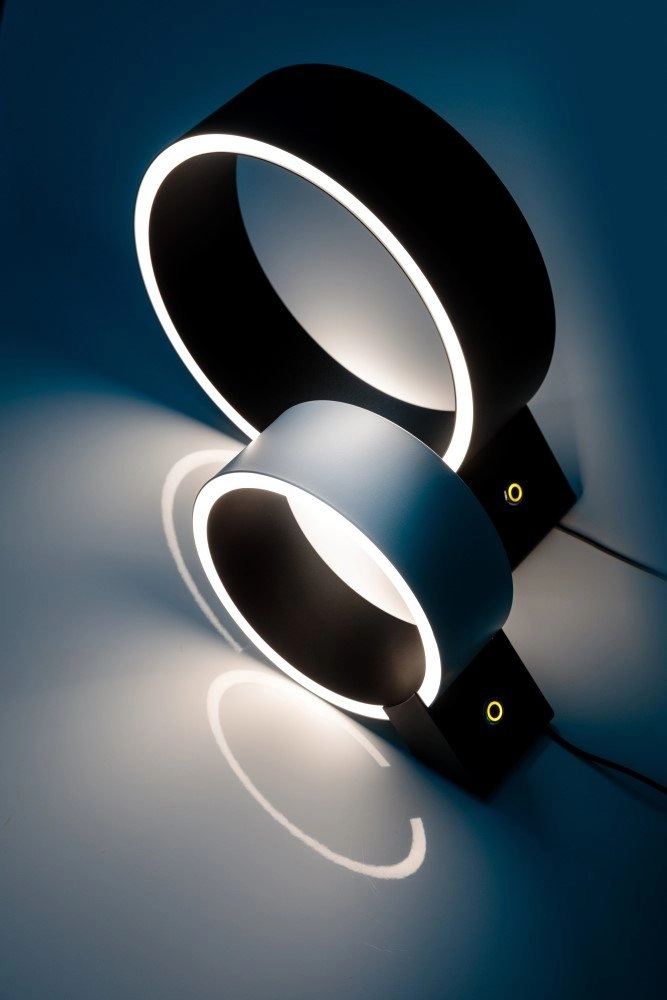 Lampe de table LED The Q ETH 8719075188439