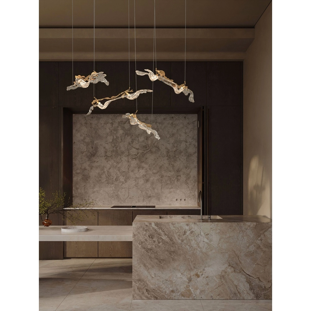 Lampe pendante dorée Avesa avec verre transparent 128 cm