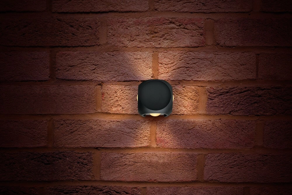 Éclairage mural Crosscube 4 lumières Lyora 5055788251194