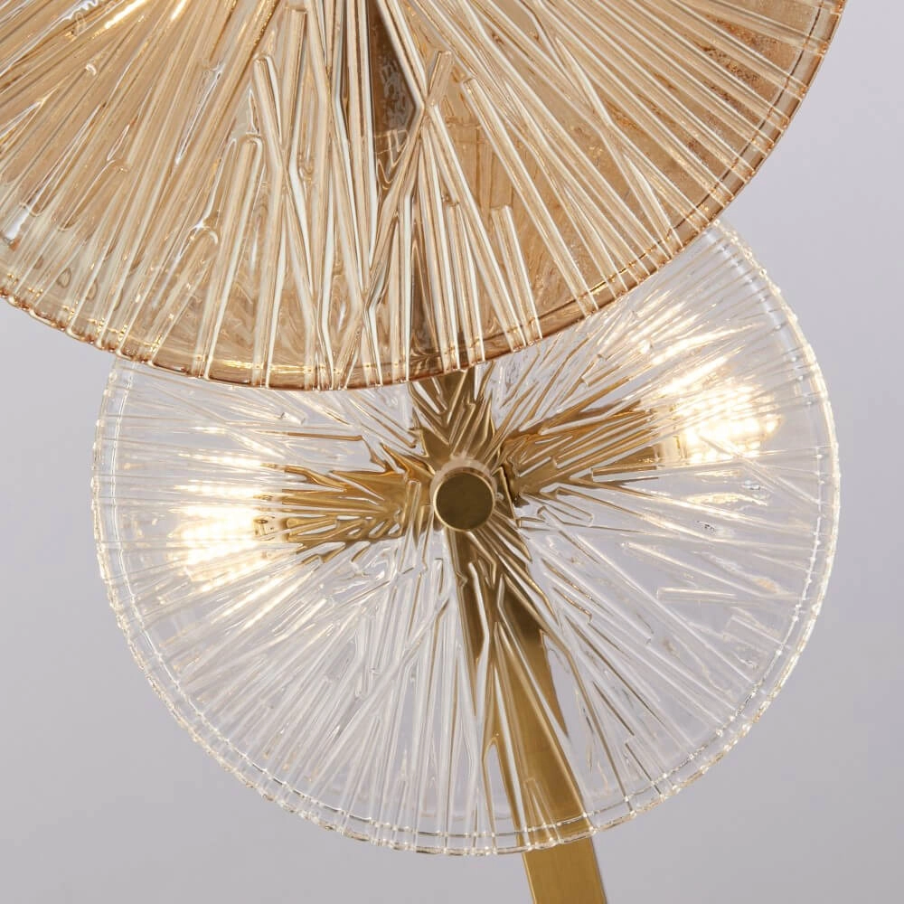 Lampadaire doré Wagon Wheel 151 cm de haut Searchlight 5053423248271