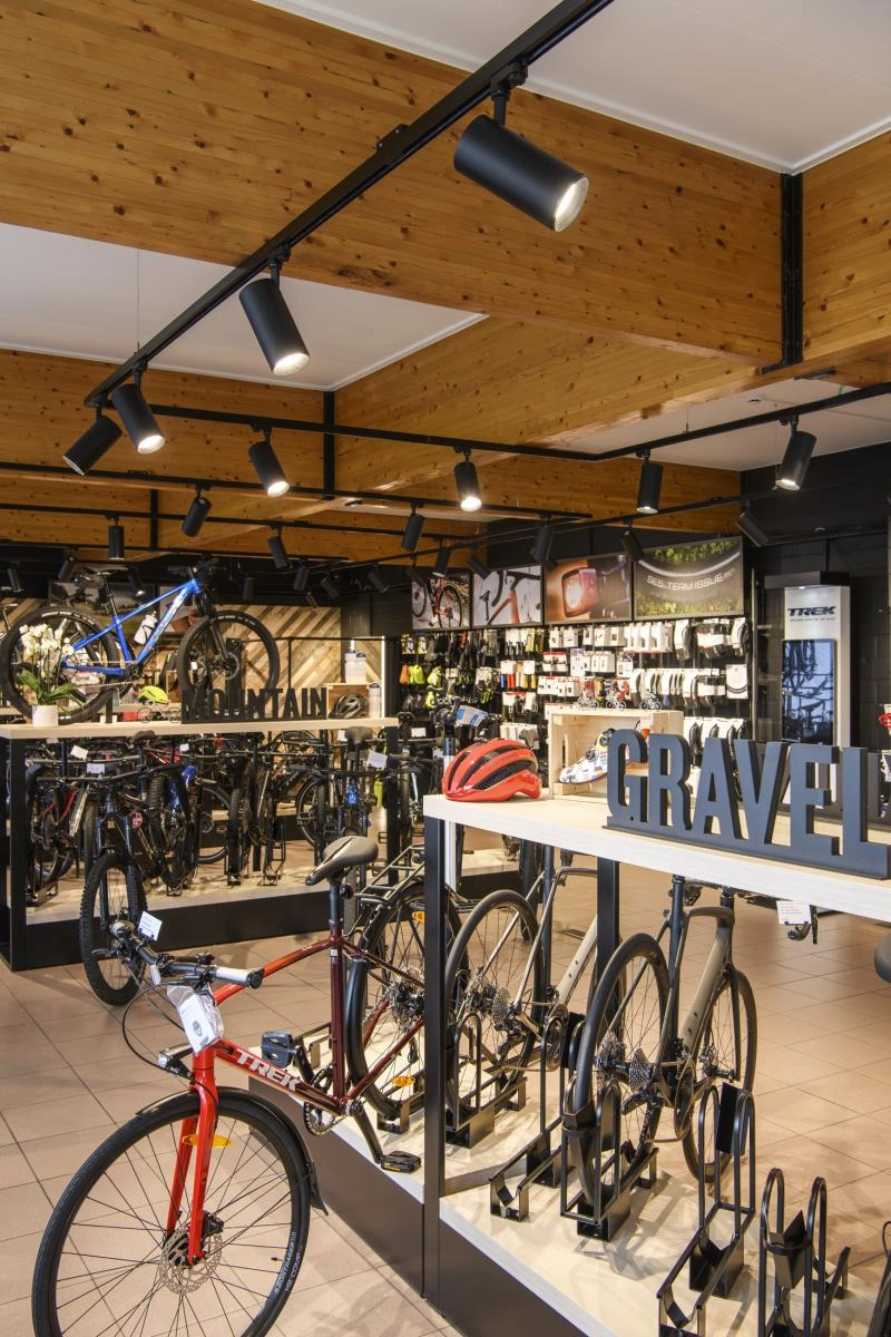 Railspot 3-phasé Numinos L noir 3000K - 24 deg SLV 4024163244244