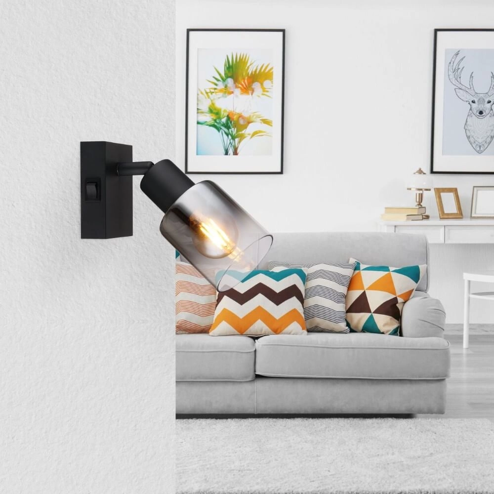 Applique noire Hubertus avec interrupteur Globo 9007371446018