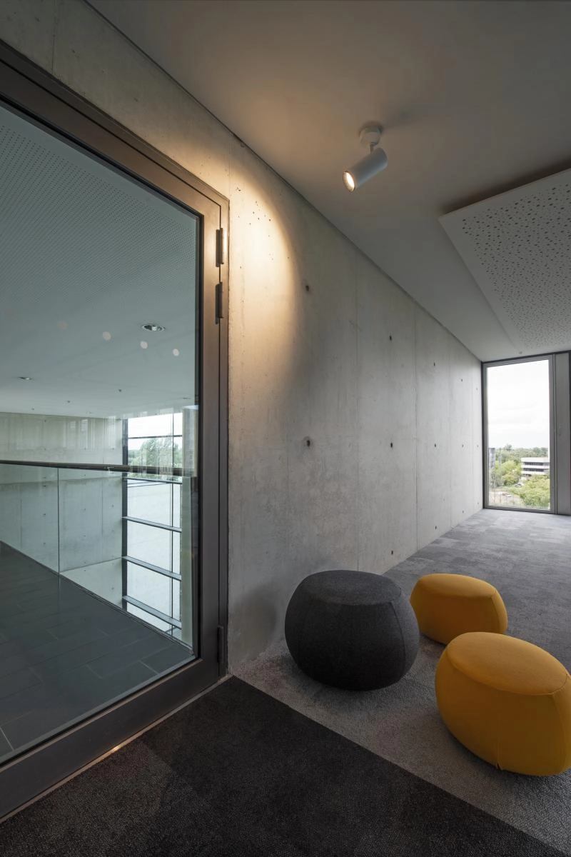 Spot en saillie Numinos L Dali blanc/noir 3000K - 36 deg SLV 4024163247412