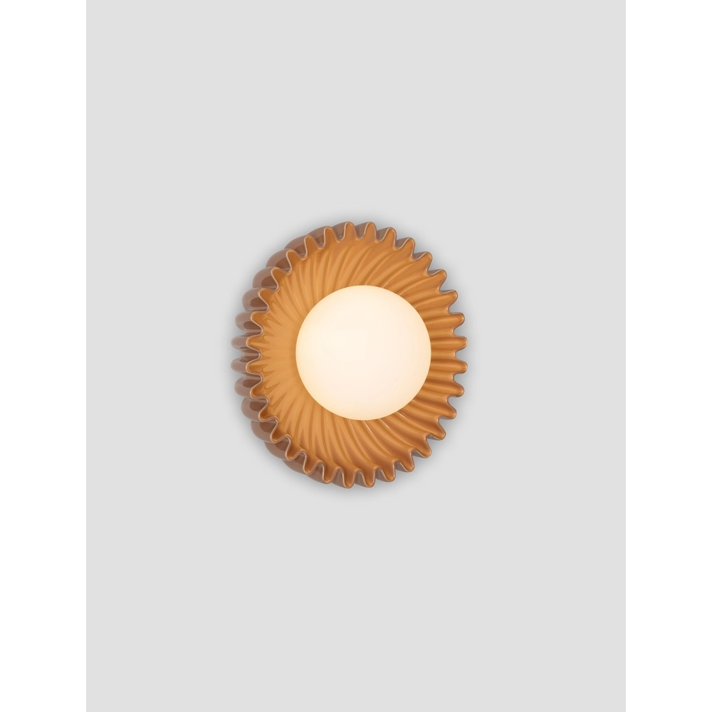 Applique murale Petel brun caramel avec verre blanc Lyora 5212017483973