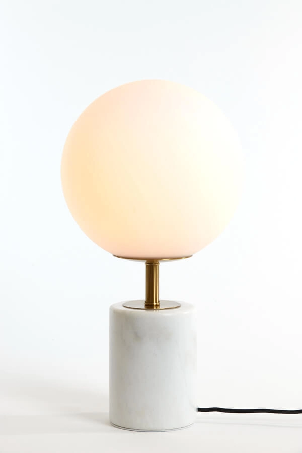 Lampe de table design Medina blanc avec or 47cm