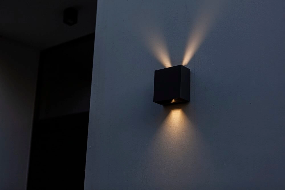 Applique noire Gemini Beams conception Lutec 6939412012117