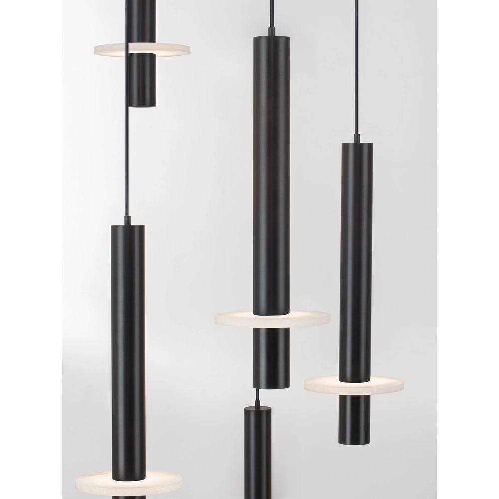 Lampe pendante de conception Noemi noir avec blanc Ø 62cm Lyora 5212063503298