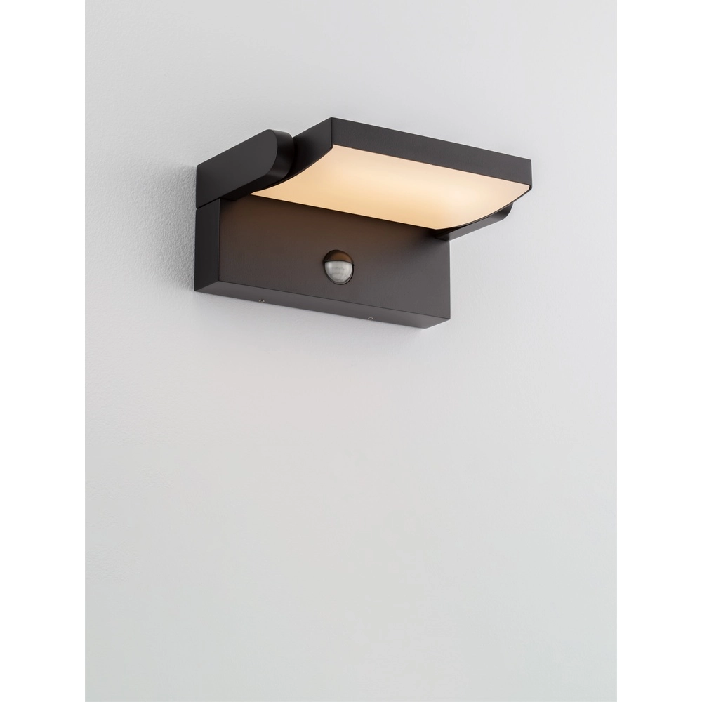 Applique murale design Gerber Noir avec capteur Lyora 5212017447432