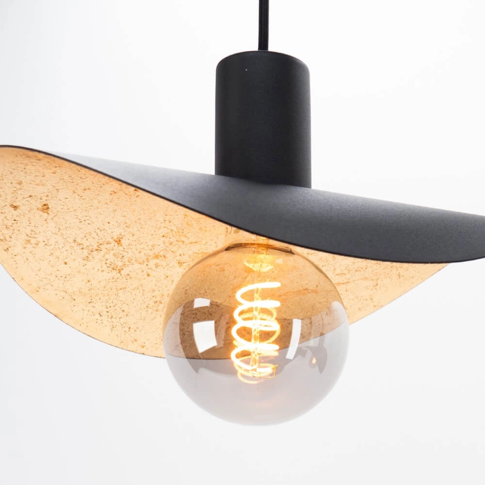 Lampe suspendue noire Saceda avec 3 lumières dorées Stars of Light 9008606292318