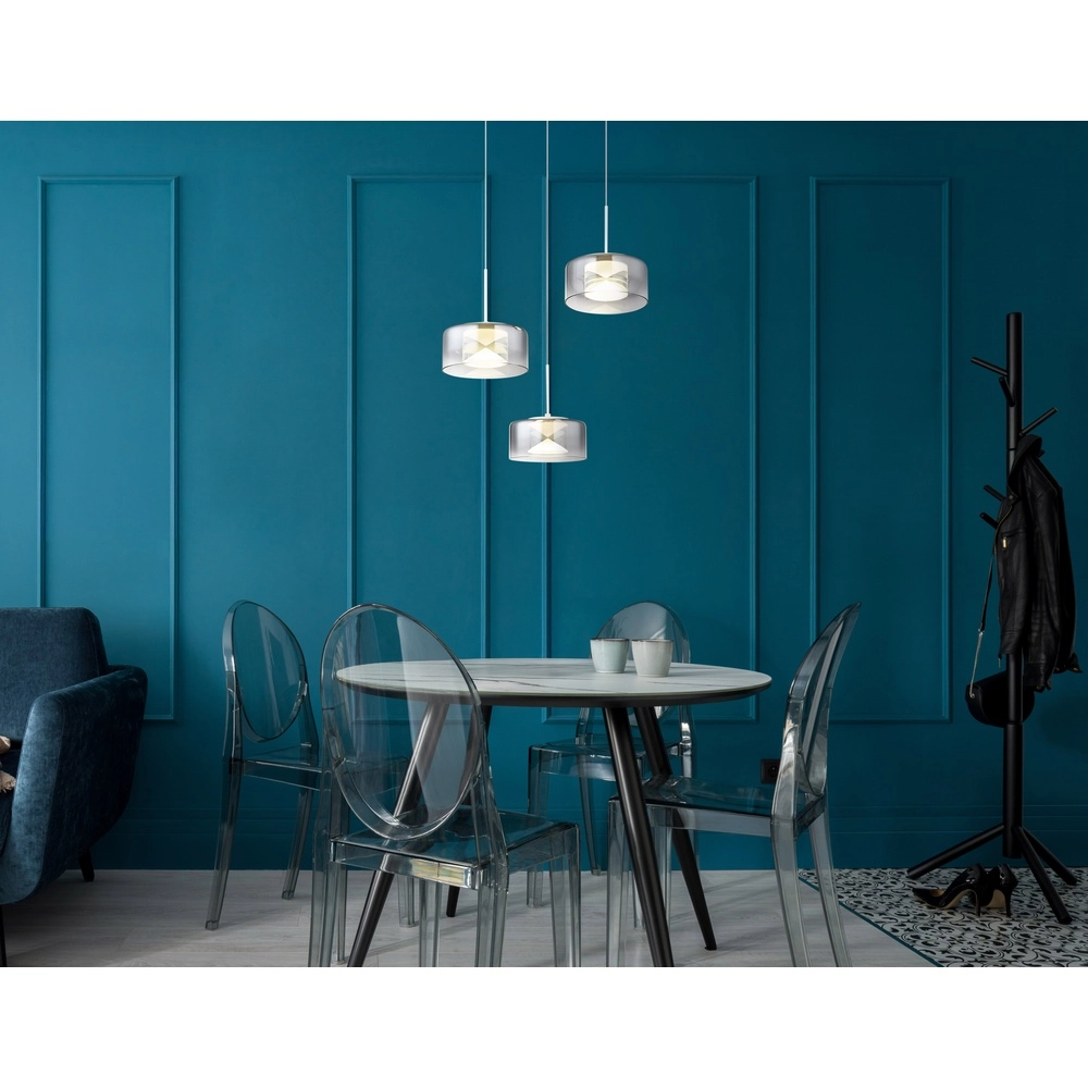 Lampe pendante de conception Belinda Blanc à trois lumières avec verre fumé Globo 9007371578368
