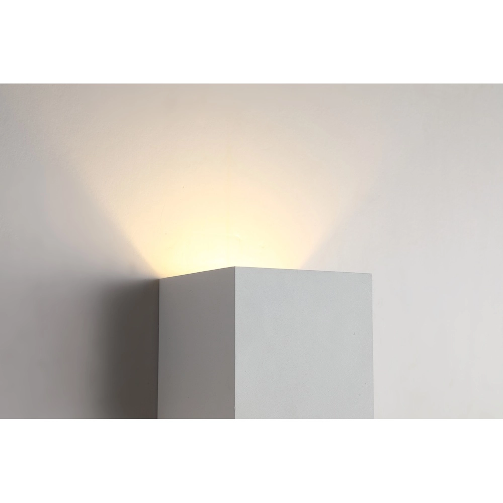 Spot monté en surface Newton Haut et Bas Blanc Searchlight 5053423285221